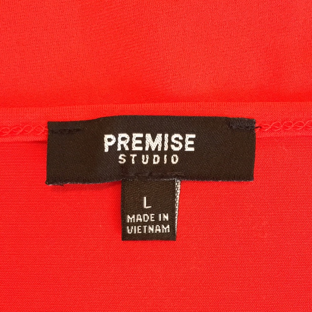 Premise Studio Drape Front Shell Top - Picture 7 of 9